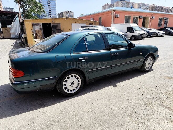 Mercedes E 240 1998, 584,800 km - 2.4 l - Bakı