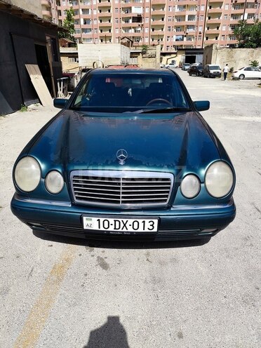 Mercedes E 240 1998, 584,800 km - 2.4 l - Bakı