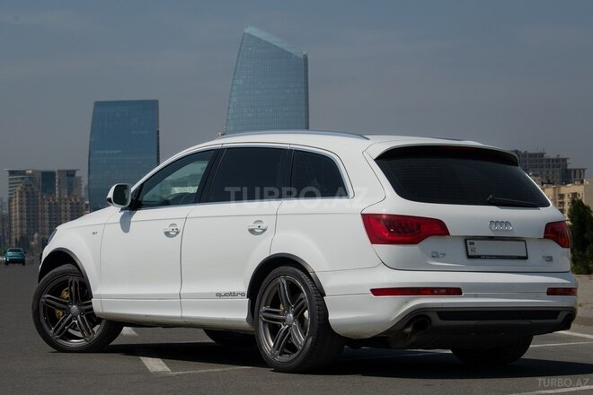 Audi Q7 2014, 185,000 km - 3.0 l - Bakı