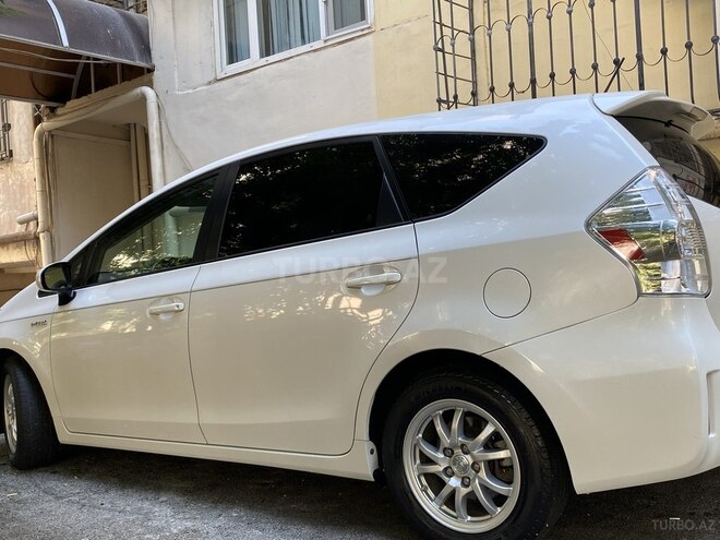 Toyota Prius V 2013, 184,000 km - 1.8 l - Bakı