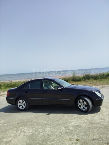Mercedes E 240 2005, 259,000 km - 2.6 l - Bakı