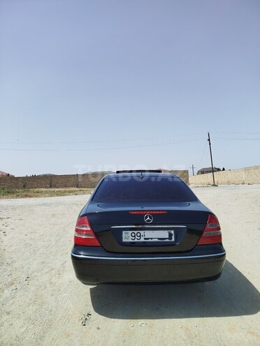 Mercedes E 240 2005, 259,000 km - 2.6 l - Bakı