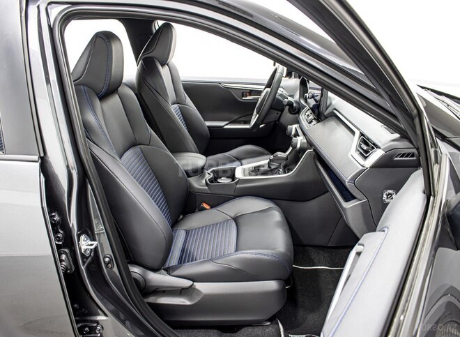 Toyota RAV4 2025, 0 km - 2.5 l - Bakı