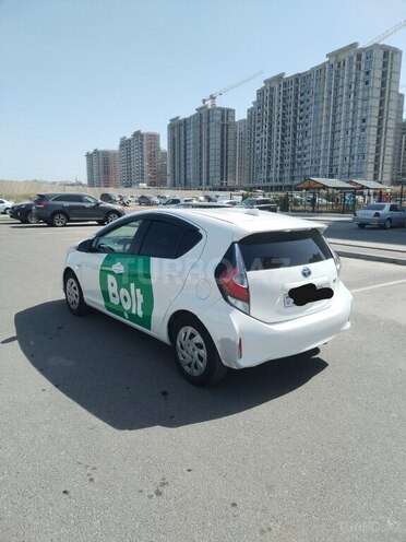 Toyota Aqua 2017, 199,000 km - 1.5 l - Bakı