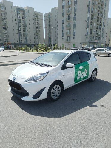 Toyota Aqua 2017, 199,000 km - 1.5 l - Bakı