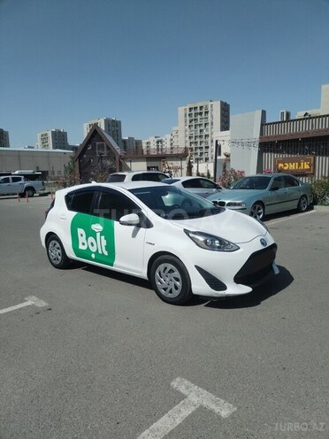Toyota Aqua 2017, 199,000 km - 1.5 l - Bakı
