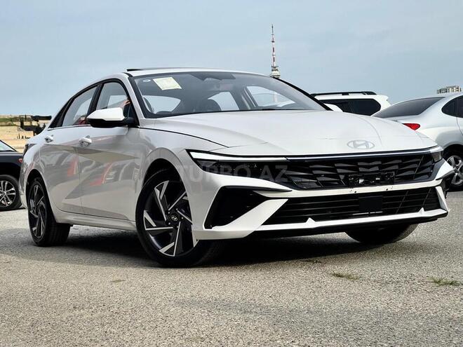 Hyundai Elantra-6