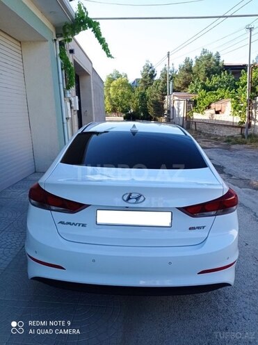 Hyundai Avante 2016, 170,000 km - 1.6 l - Bakı