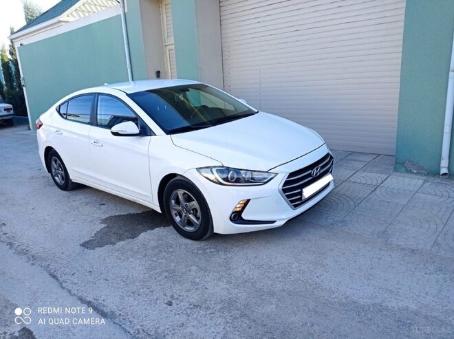 Hyundai Avante 2016, 170,000 km - 1.6 l - Bakı