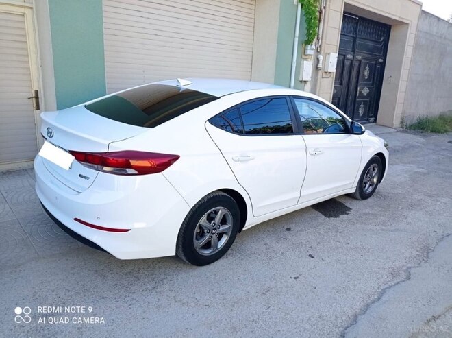 Hyundai Avante 2016, 170,000 km - 1.6 l - Bakı