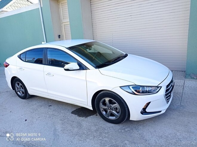 Hyundai Avante 2016, 170,000 km - 1.6 l - Bakı