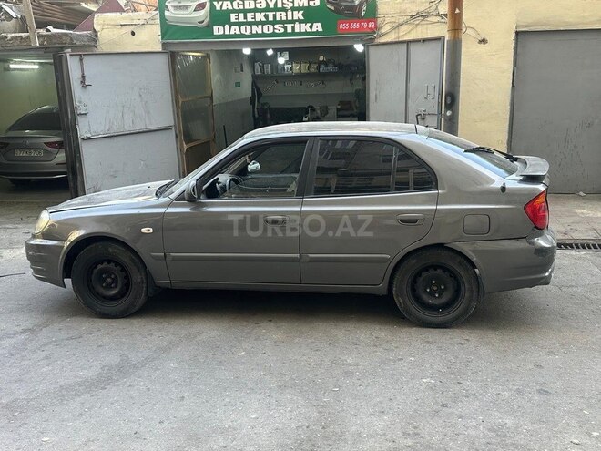 Hyundai Accent 2005, 300,000 km - 1.6 l - Bakı