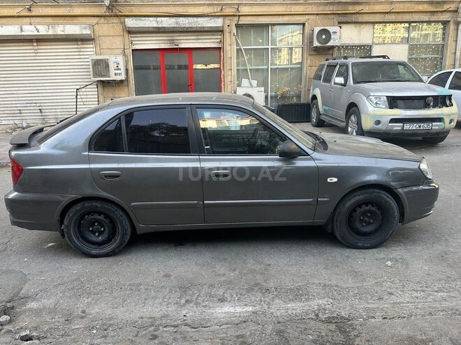 Hyundai Accent 2005, 300,000 km - 1.6 l - Bakı