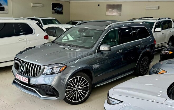 Mercedes GLS 450 4MATIC-10