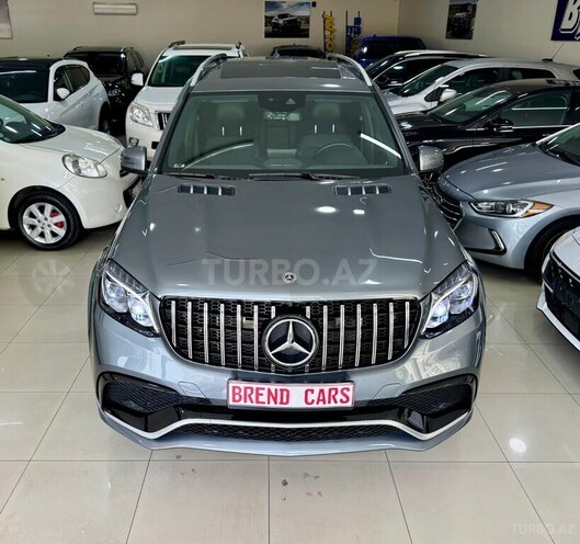 Mercedes GLS 450 4MATIC-1