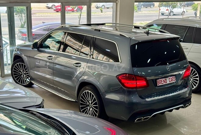 Mercedes GLS 450 4MATIC-21