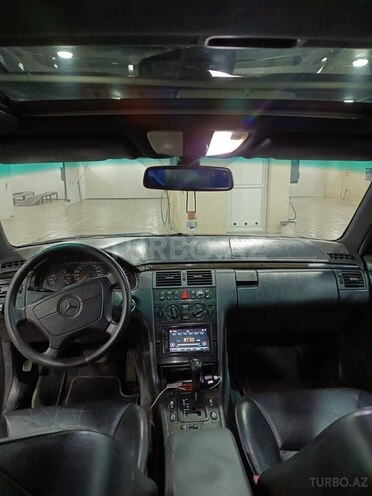 Mercedes E 280 1998, 330,000 km - 2.8 l - Şəmkir