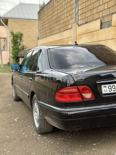 Mercedes E 280 1998, 330,000 km - 2.8 l - Şəmkir
