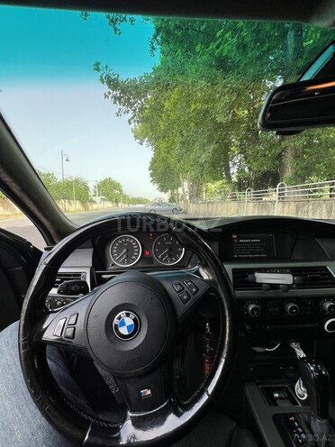BMW 525 2005, 333,000 km - 2.5 l - İsmayıllı