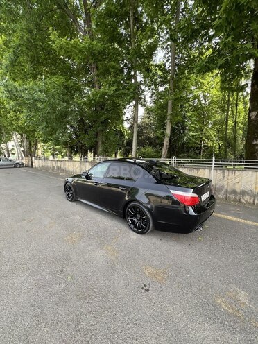 BMW 525 2005, 333,000 km - 2.5 l - İsmayıllı