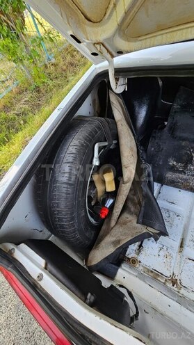 LADA (VAZ) 2107 2009, 95,000 km - 1.6 л - Saatlı