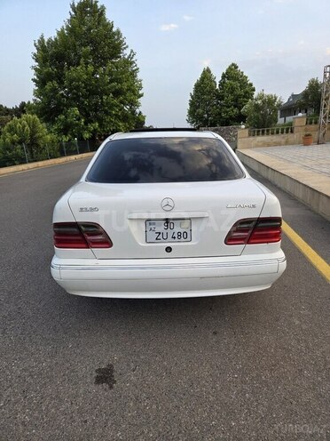 Mercedes E 320 2000, 523,000 km - 3.2 l - Horadiz
