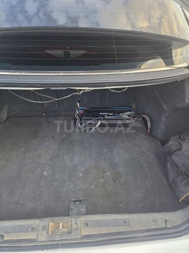 Mercedes E 320 2000, 523,000 km - 3.2 l - Horadiz