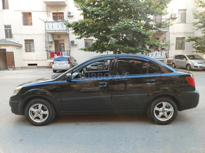 Kia Rio-3