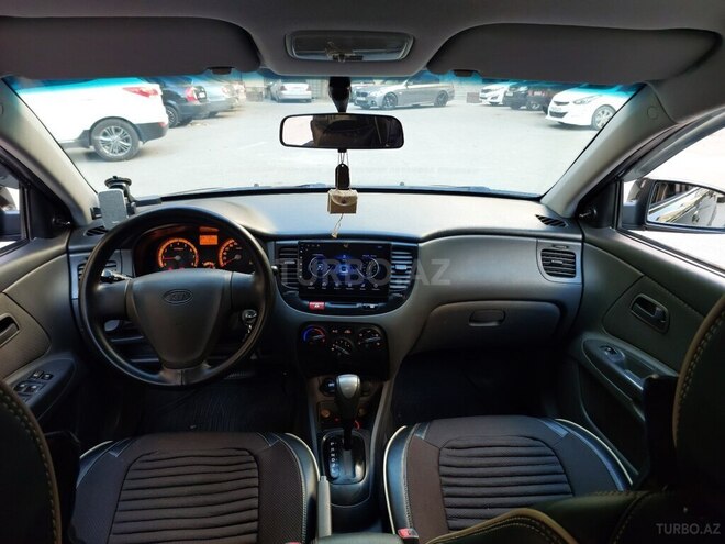 Kia Rio-6