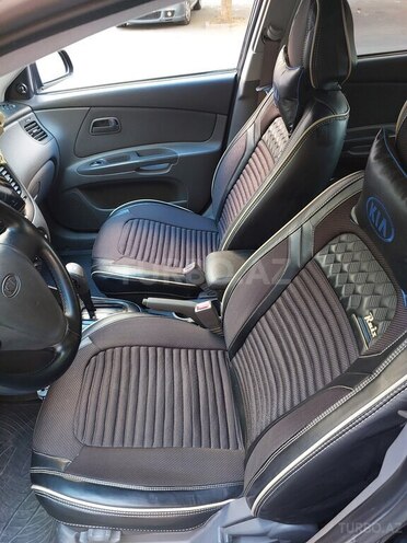 Kia Rio-7