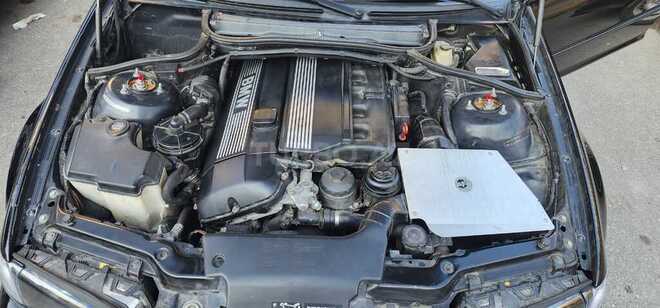BMW 330 2004, 267,000 km - 3.0 l - Bakı