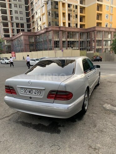 Mercedes E 240 2000, 380,000 km - 2.4 l - Bakı