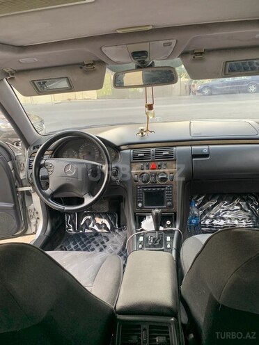 Mercedes E 240 2000, 380,000 km - 2.4 l - Bakı