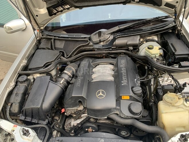 Mercedes E 240 2000, 380,000 km - 2.4 l - Bakı