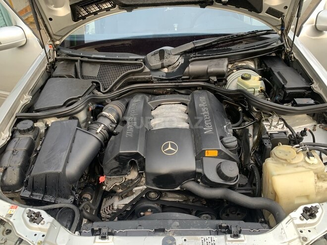 Mercedes E 240 2000, 380,000 km - 2.4 l - Bakı