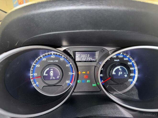 Hyundai ix35 2013, 80,000 km - 2.0 л - Bakı
