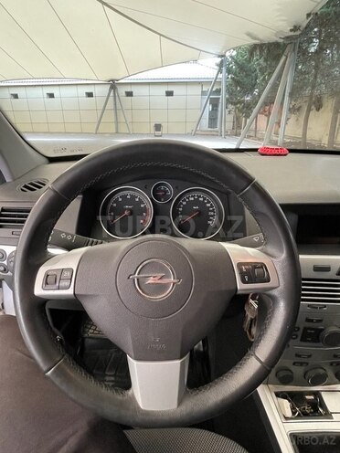 Opel Astra 2009, 176,000 km - 1.4 l - Bakı
