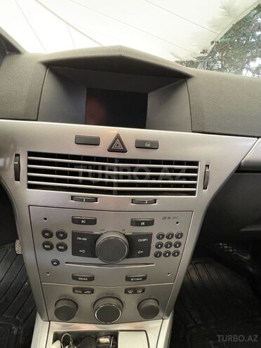 Opel Astra 2009, 176,000 km - 1.4 l - Bakı