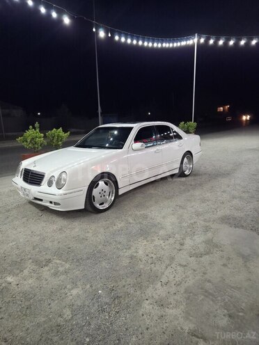 Mercedes E 320 2000, 523,000 km - 3.2 l - Horadiz