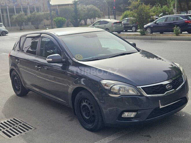 Kia Ceed 2009, 345,000 km - 1.6 л - Bakı