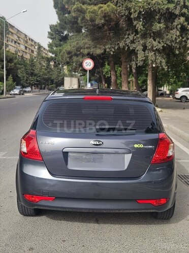 Kia Ceed 2009, 345,000 km - 1.6 л - Bakı