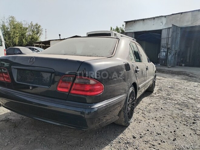 Mercedes E 280 1997, 289,000 km - 2.8 l - Bakı