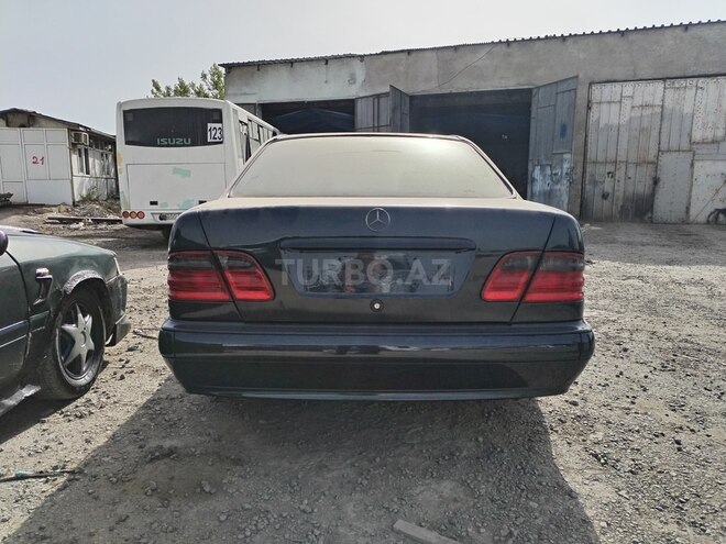 Mercedes E 280 1997, 289,000 km - 2.8 l - Bakı