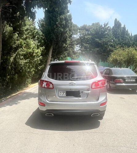 Hyundai Santa Fe-4
