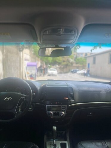 Hyundai Santa Fe-5