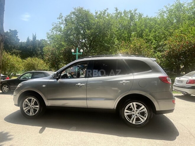 Hyundai Santa Fe-2