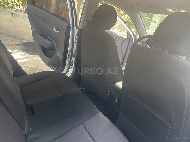 Kia Rio 2021, 68,000 km - 1.6 l - Mingəçevir