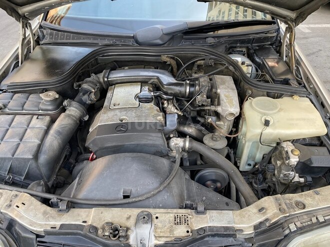 Mercedes C 220 1994, 315,000 km - 2.2 л - Bakı