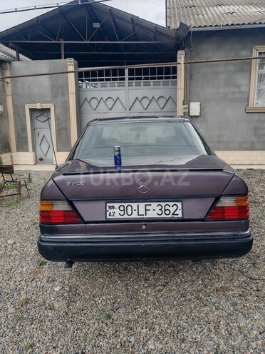 Mercedes E 220 1993, 111,111 km - 2.2 l - Gəncə