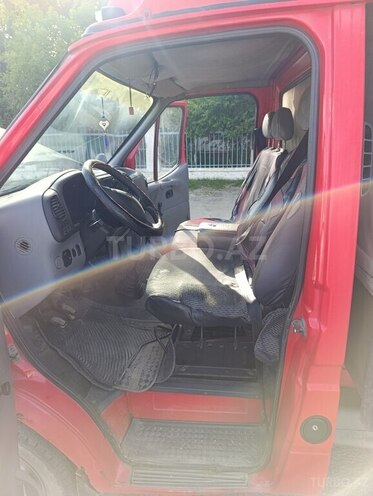 Ford Transit-5
